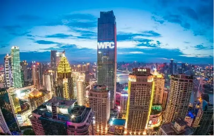 精彩案例丨旺龍跨品牌智能群控方案落地78層重慶環球金融中心，“智能電梯”撬動“大效益”！